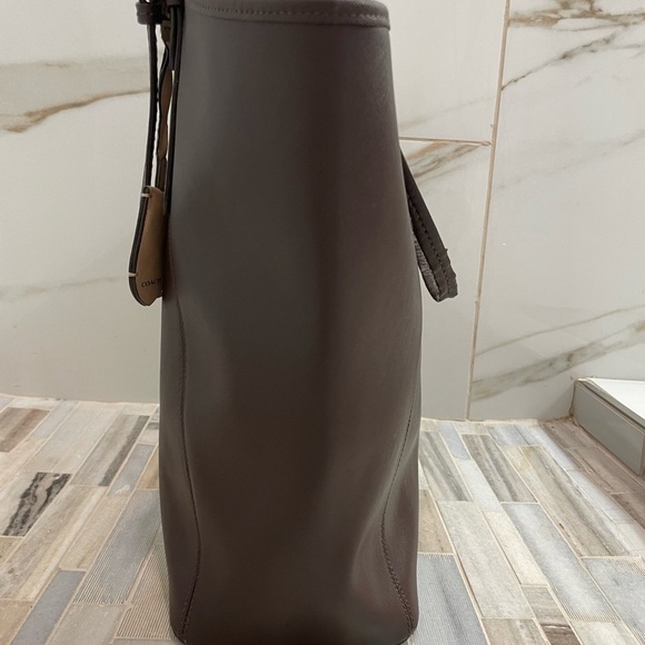 Coach  Brown Classic Leather Tote - Picture 10 of 16